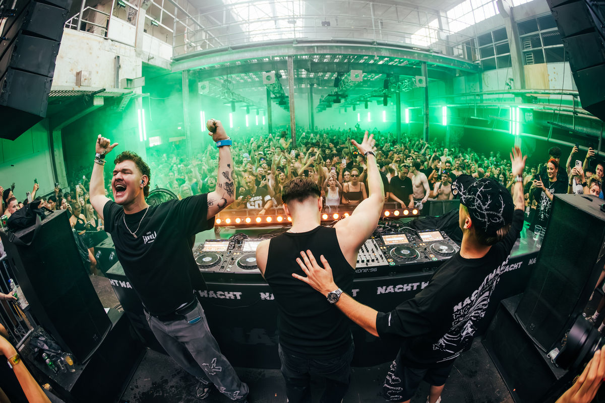 Loading... just a sec